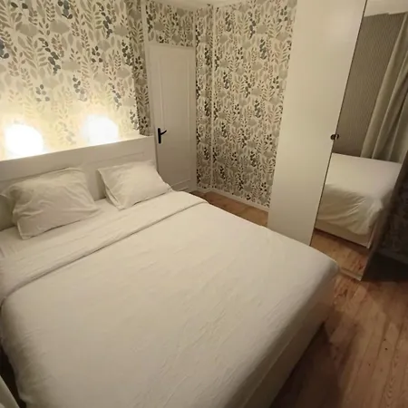 Night Sleep And Go * Reims